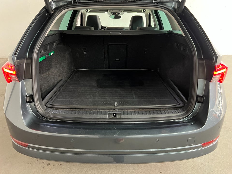 Skoda Octavia 1,4 TSi iV Plus Combi DSG 5d