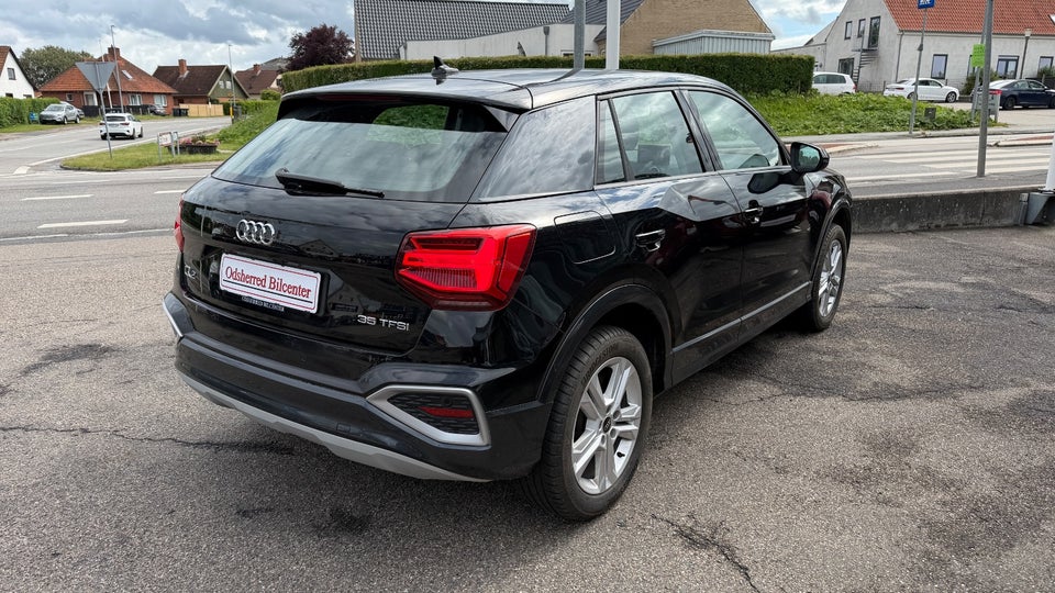 Audi Q2 35 TFSi Prestige S-tr. 5d