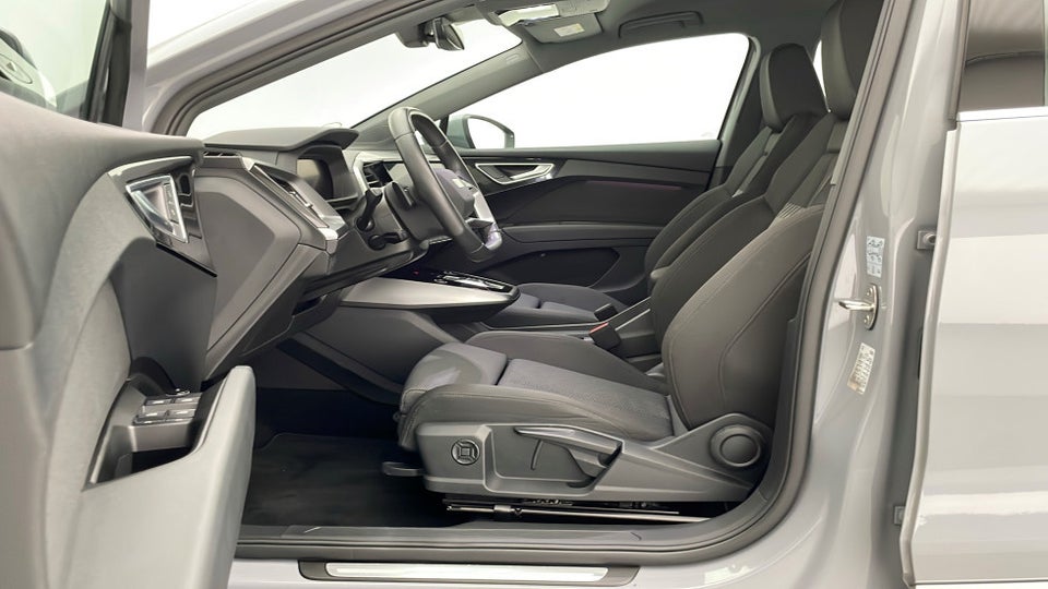 Audi Q4 e-tron 40 Attitude 5d