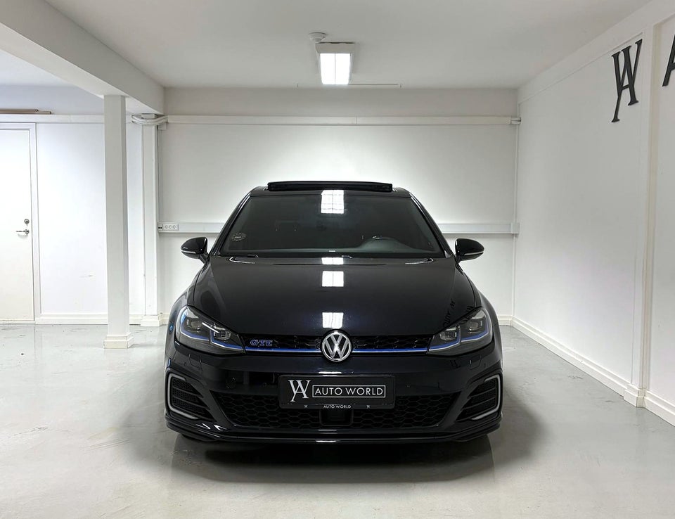 VW Golf VII 1,4 GTE DSG 5d
