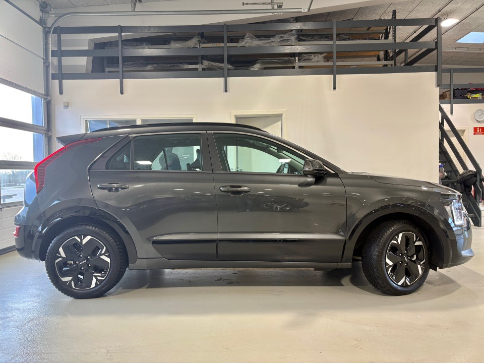 Kia Niro 64 EV Prestige 5d