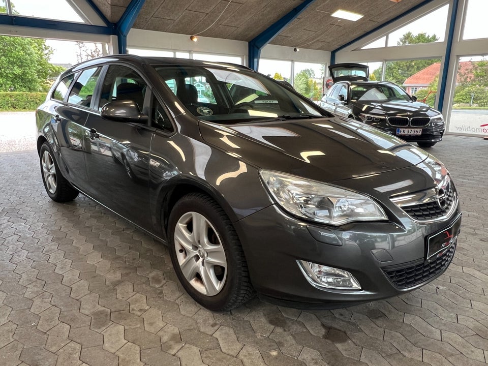 Opel Astra 1,7 CDTi 125 Enjoy Sports Tourer 5d