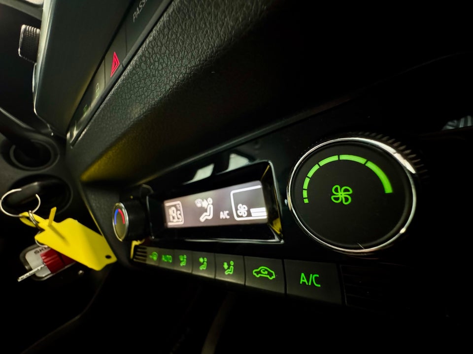 Skoda Fabia 1,0 MPi 60 Celebration Combi 5d