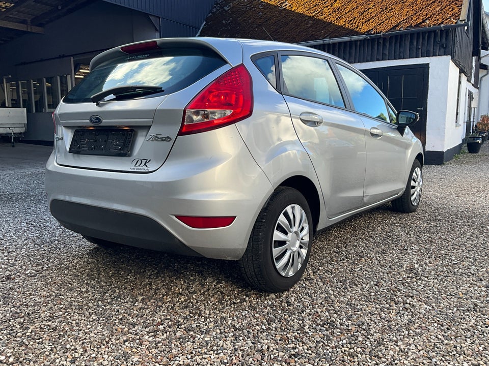 Ford Fiesta 1,6 TDCi 90 ECO 5d