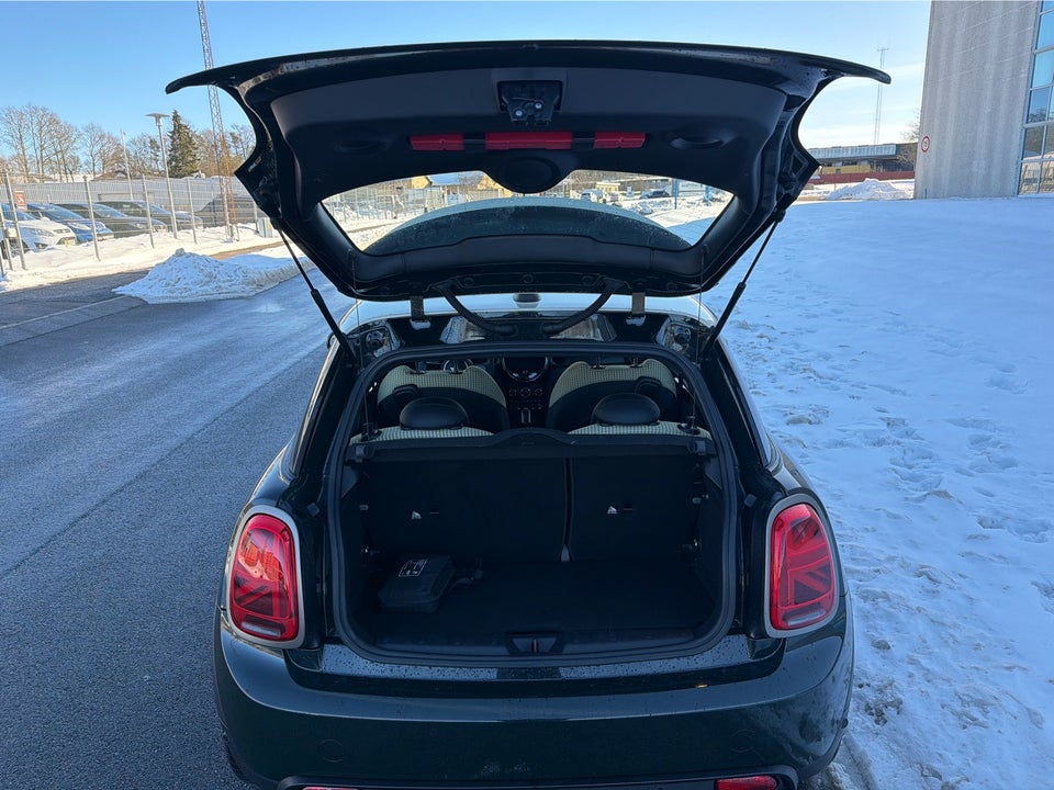 MINI Cooper SE Resolute Edition 3d