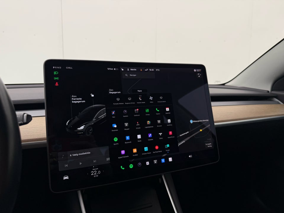 Tesla Model 3 Long Range AWD 4d