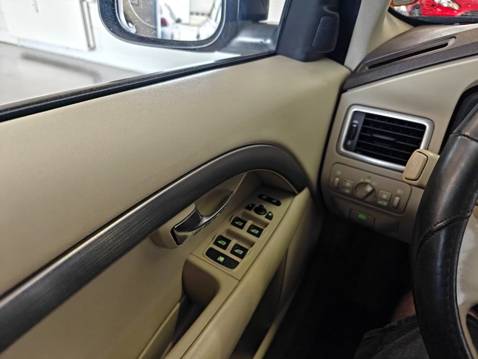 Volvo V70 2,5 T Momentum 5d