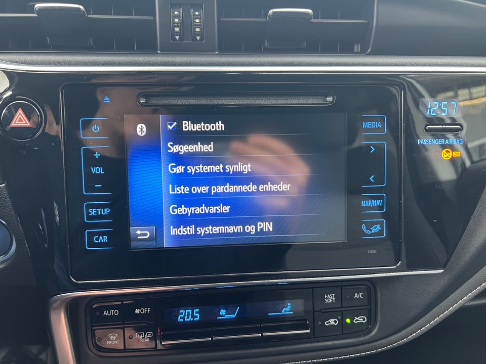 Toyota Auris 1,8 Hybrid H2 Selected Touring Sports CVT 5d