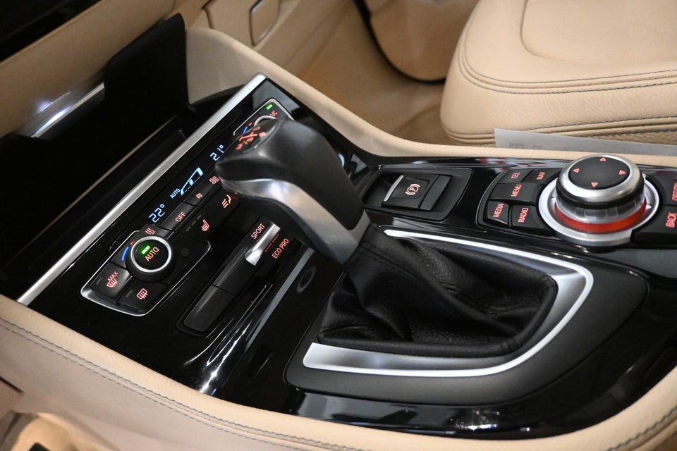 BMW 218i 1,5 Active Tourer Luxury Line aut. 5d