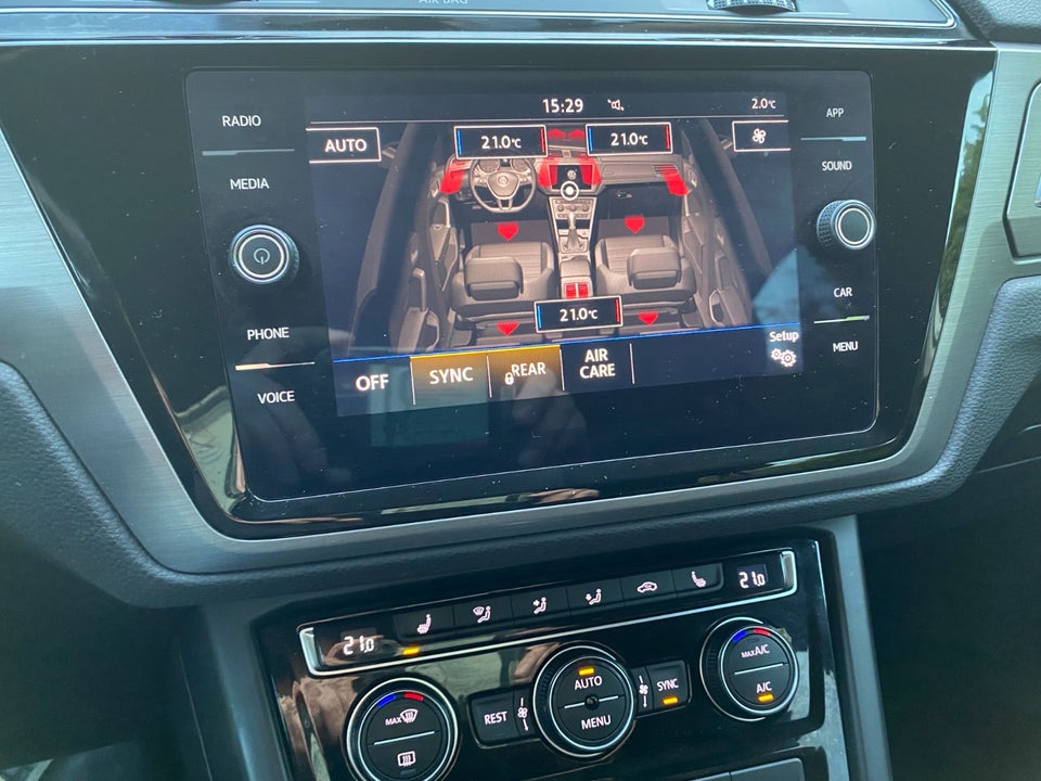 VW Touran 1,6 TDi 115 Comfortline Connect DSG 7prs 5d