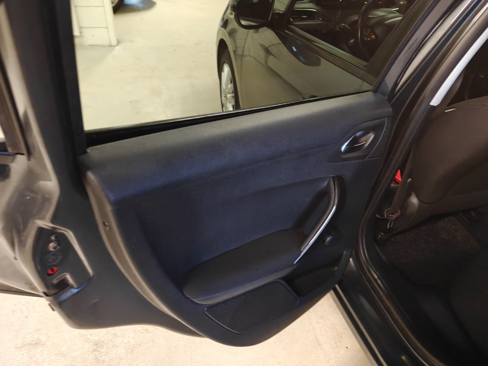 Peugeot 208 1,2 VTi Active 5d