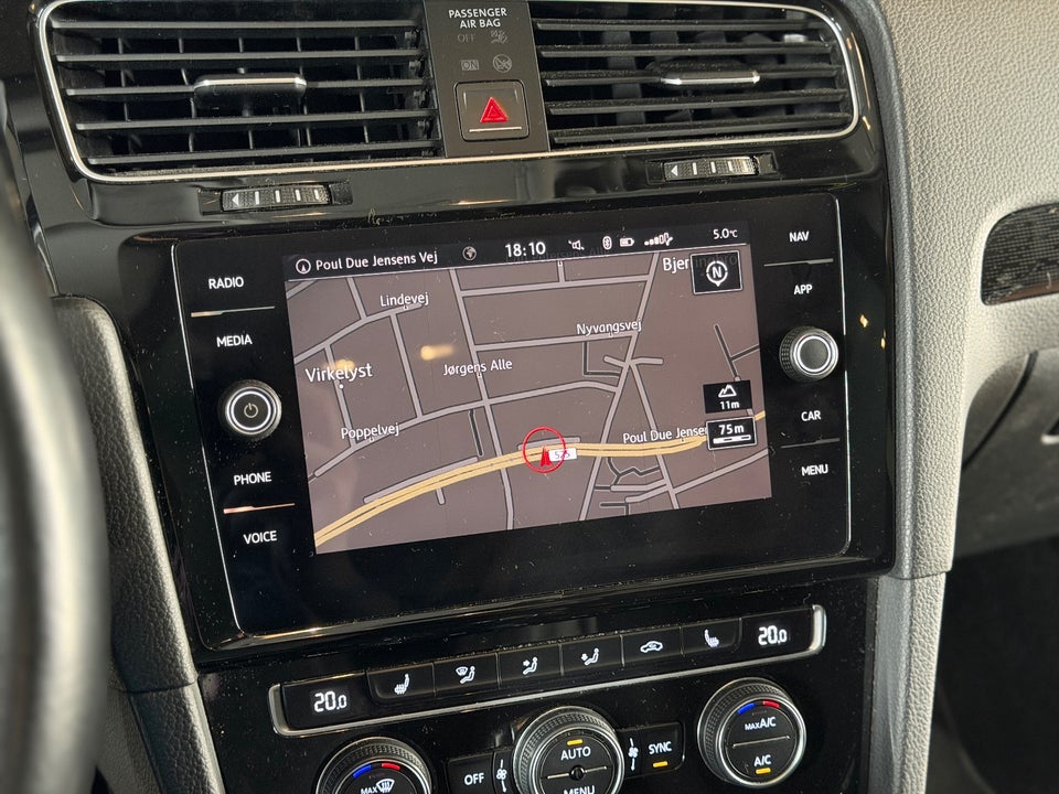 VW Golf VII 1,5 TSi 150 Sound Variant DSG 5d