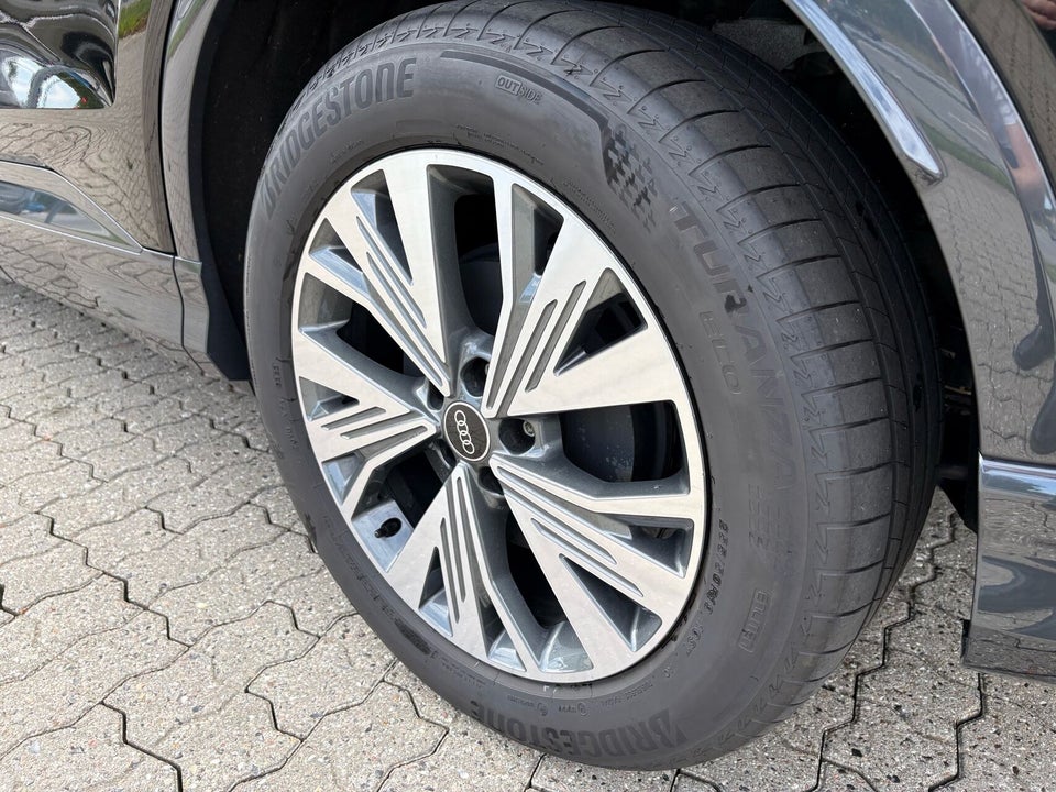 Audi Q4 e-tron 40 Advanced 5d