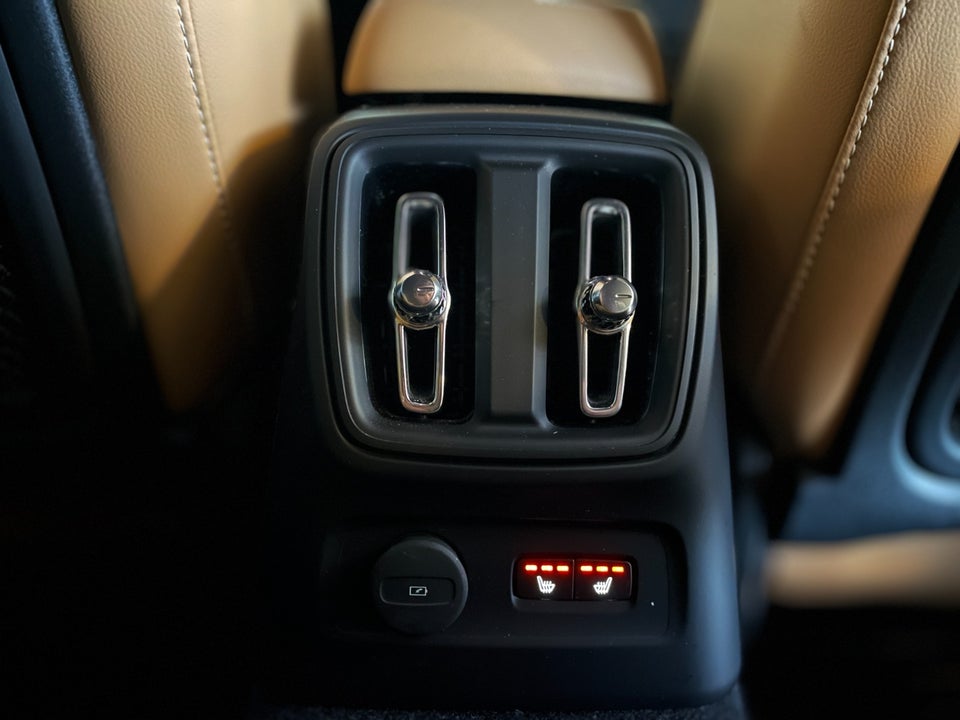 Volvo XC40 1,5 T5 ReCharge Inscription aut. 5d