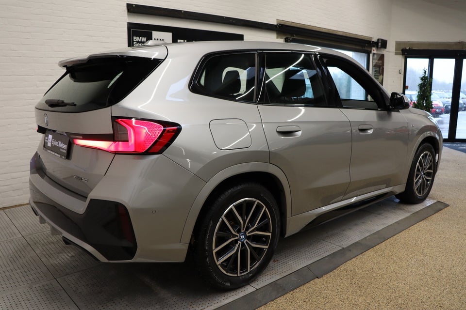 BMW iX1 xDrive30 M-Sport 5d