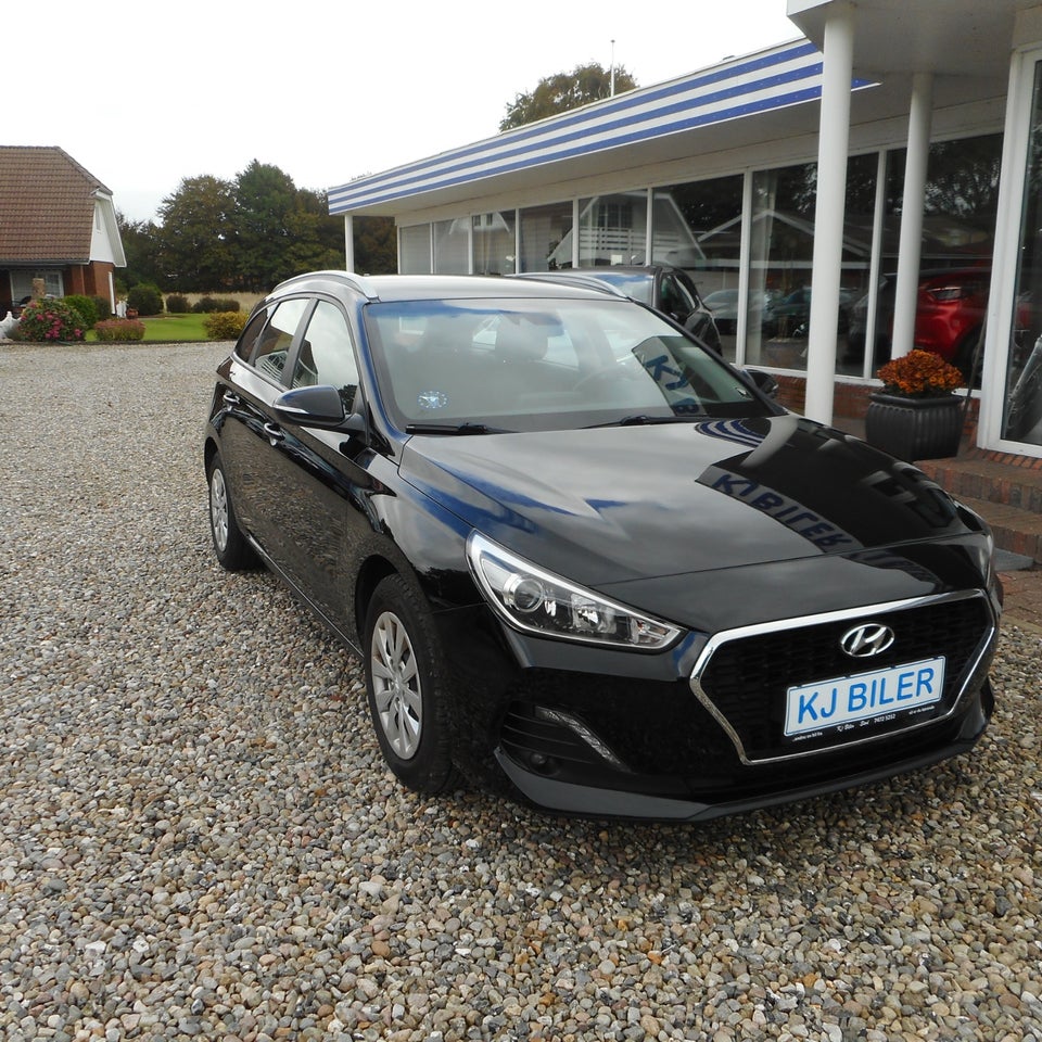 Hyundai i30 1,6 CRDi 115 Life stc. 5d
