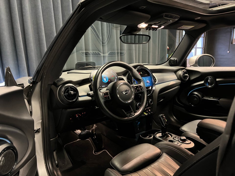 MINI Cooper SE Yours Trim 3d