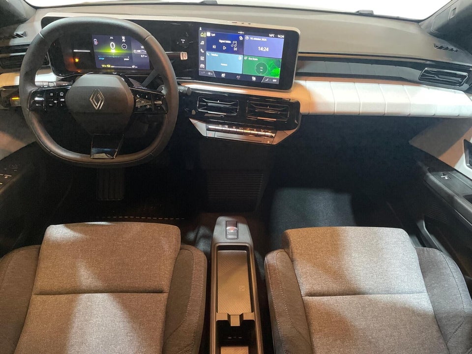 Renault 5 E-Tech 40 Evolution 5d