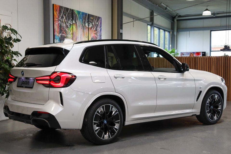 BMW iX3 Charged Plus M-Sport 5d