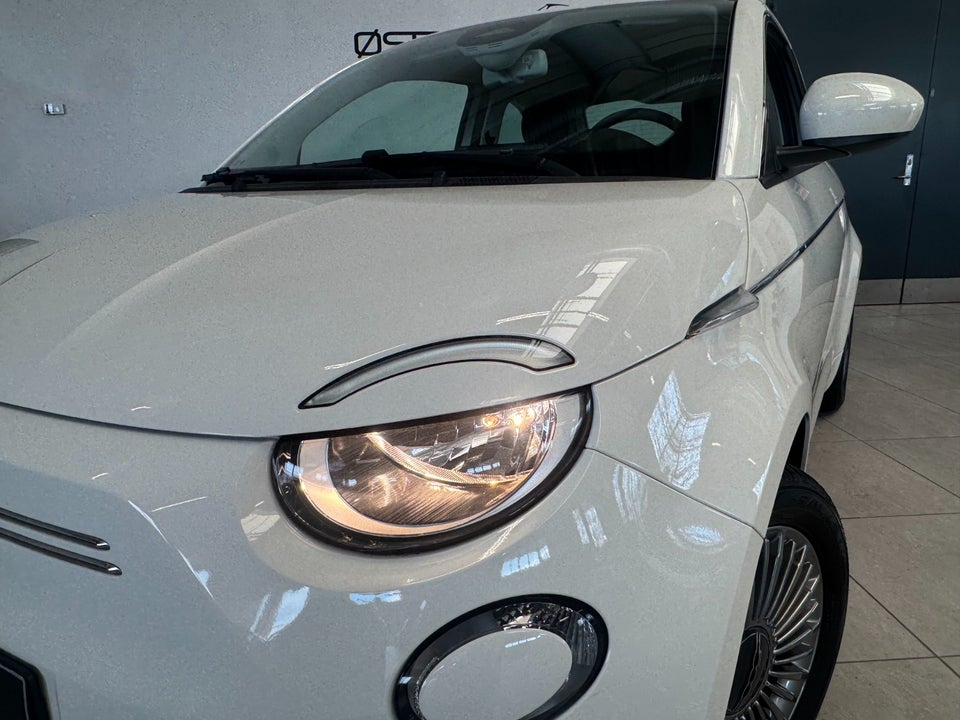 Fiat 500e 42 Icon 3d