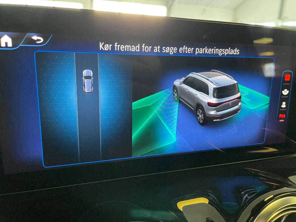 Mercedes EQB250+ AMG Advance 5d