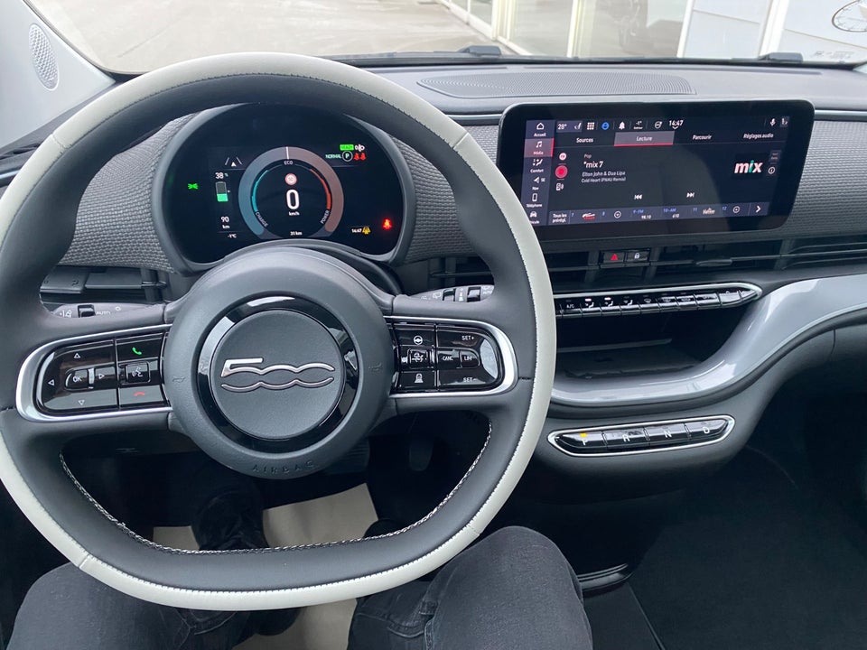 Fiat 500e 42 la Prima 3+1 4d