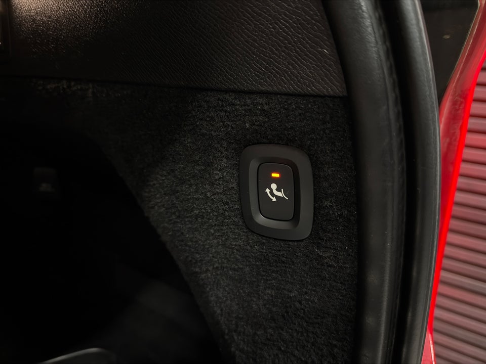 Volvo XC90 2,0 T8 390 R-Design aut. AWD 7prs 5d