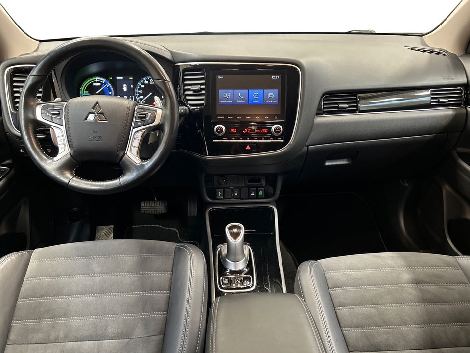 Mitsubishi Outlander 2,4 PHEV Intense CVT 4WD 5d