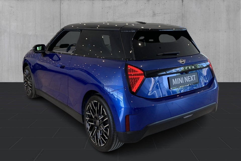 MINI Cooper SE Favoured Trim XL 3d