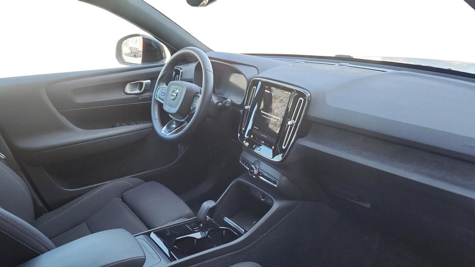 Volvo XC40 ReCharge Extended Range Plus 5d