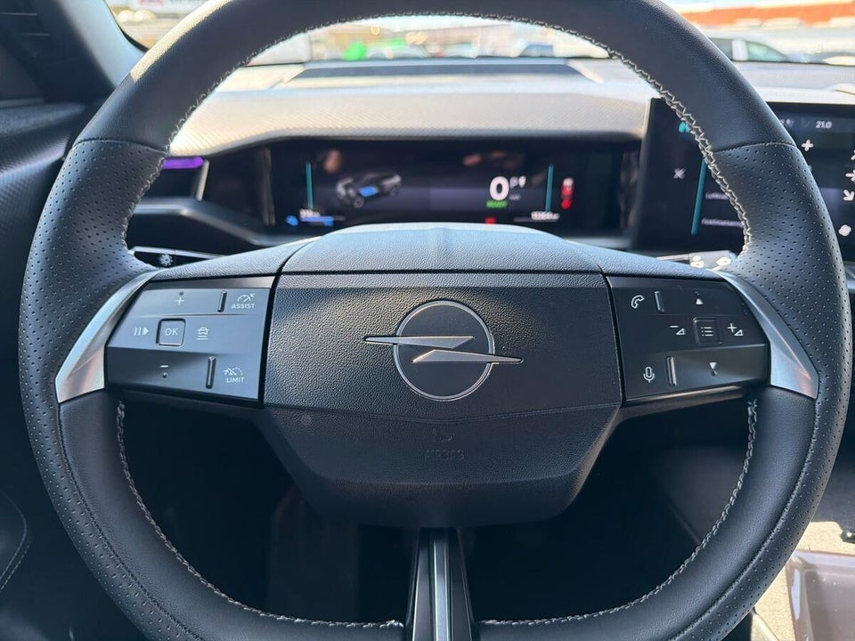 Opel Grandland-e 73 GS Sky 5d