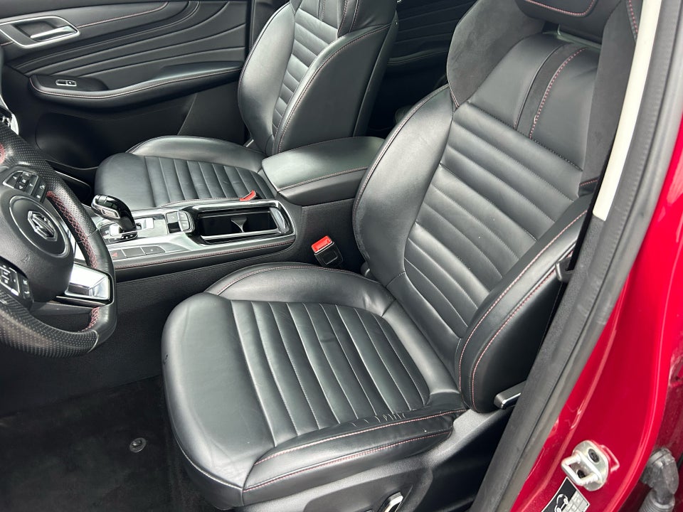 MG EHS 1,5 PHEV Luxury 5d