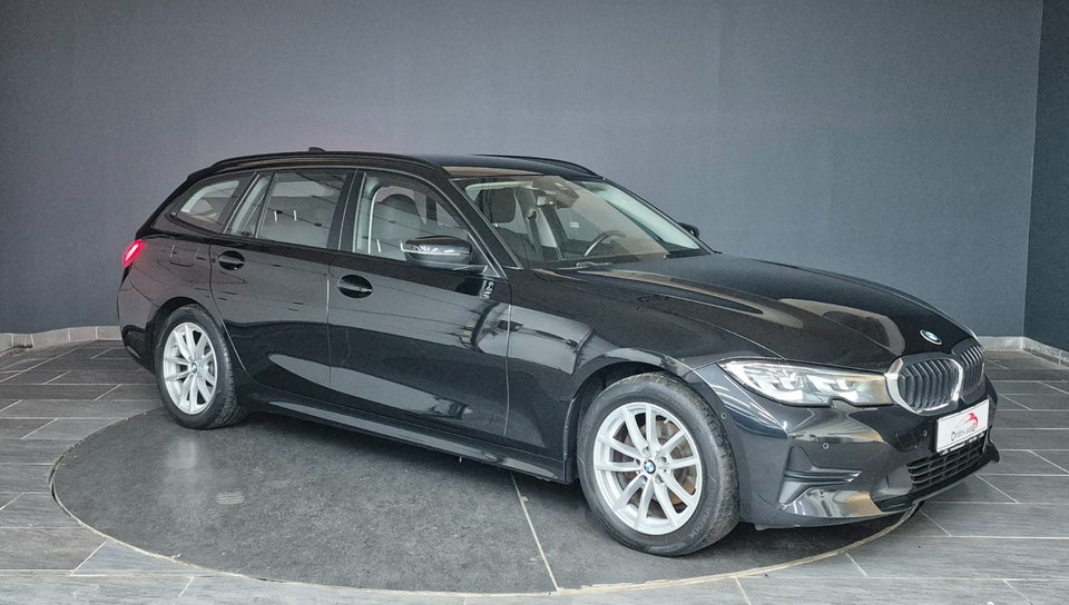 BMW 320d 2,0 Touring Connected aut. 5d