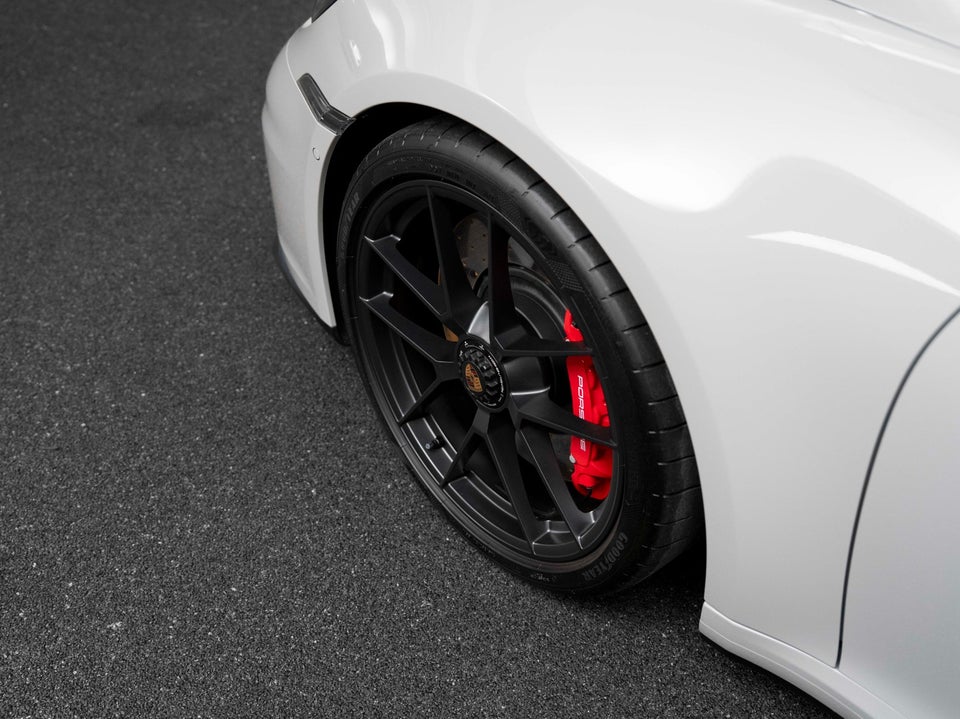 Porsche 911 Carrera 4 GTS 3,6 Coupé PDK 2d