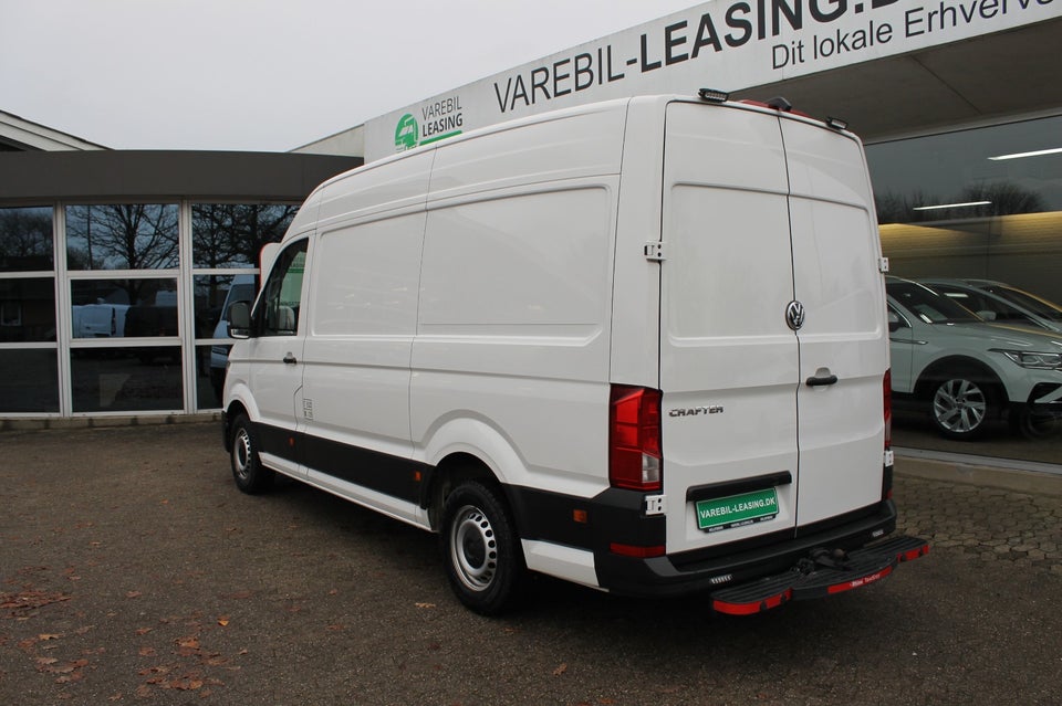 VW Crafter 35 2,0 TDi 177 Kassevogn L3H2 aut.