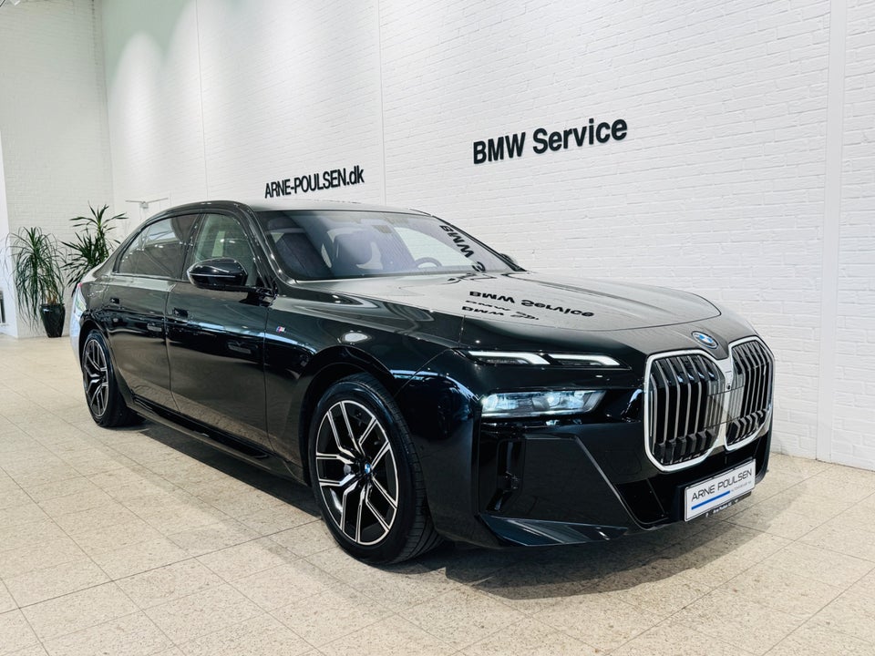 BMW i7 eDrive50 M-Sport 4d