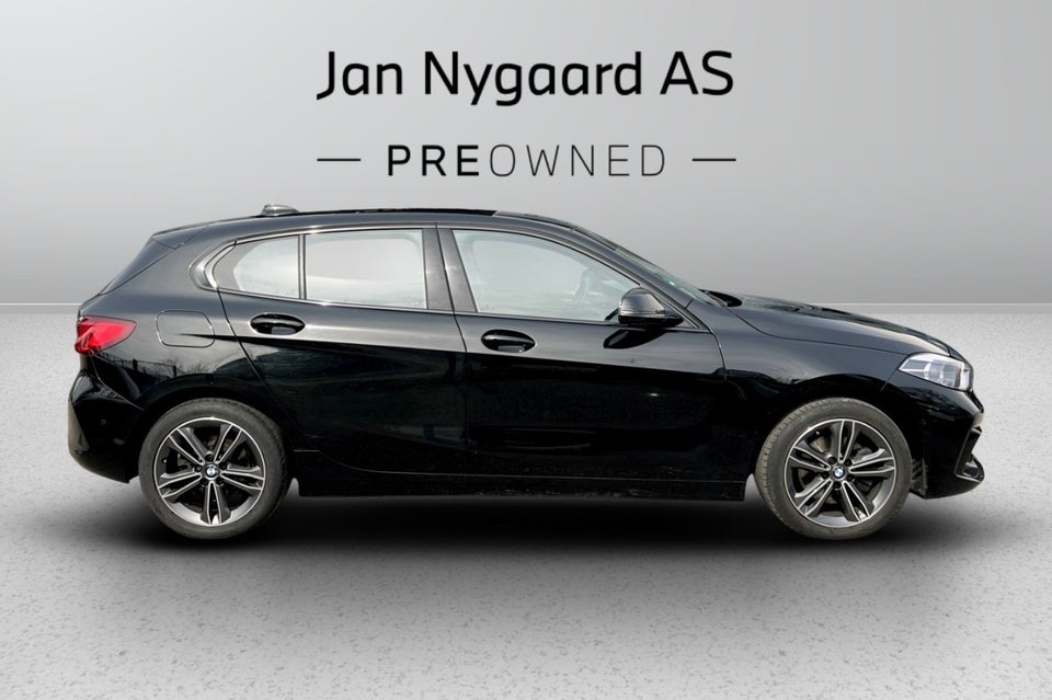 BMW 118i 1,5 Sport Line aut. 5d