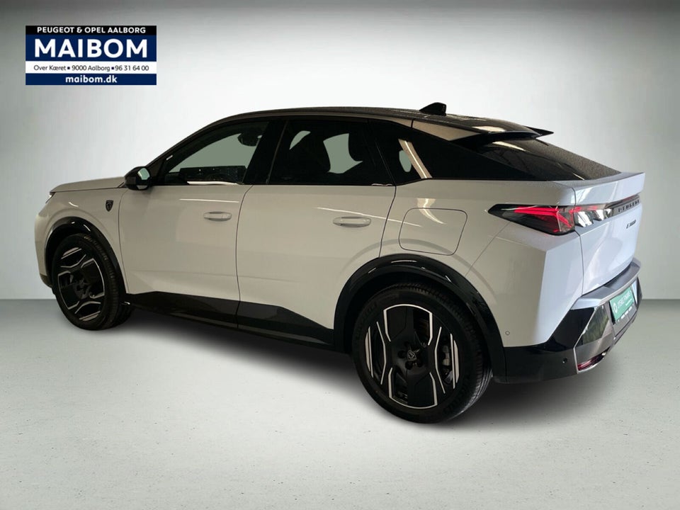 Peugeot e-3008 77 GT Pack 5d
