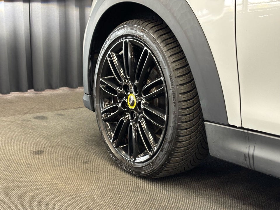 MINI Cooper SE Maximise 3d