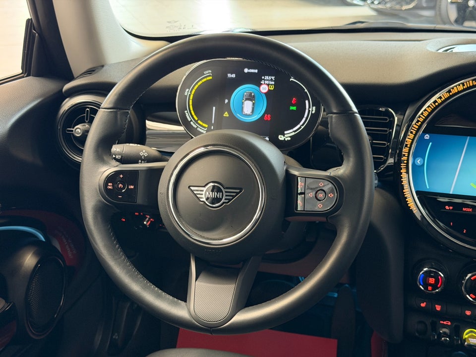 MINI Cooper SE Classic Trim 3d
