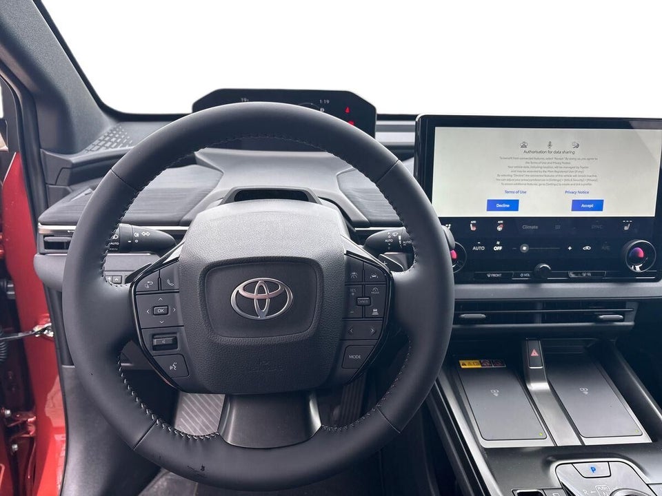 Toyota C-HR+ 77 Executive AWD 5d