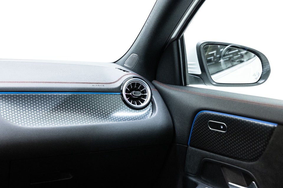 Mercedes EQA350 AMG Advance Plus 4Matic 5d