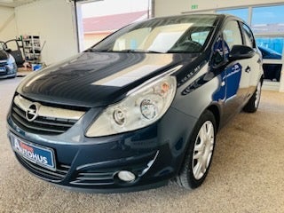 Opel Corsa 1,4 16V Cosmo 5d