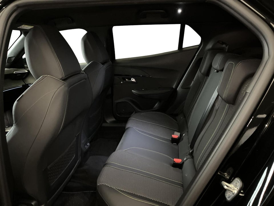 Peugeot e-2008 54 GT 5d
