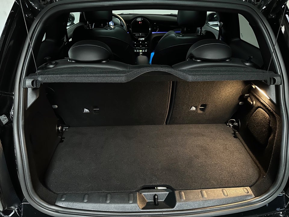 MINI Cooper SE Classic Trim 3d