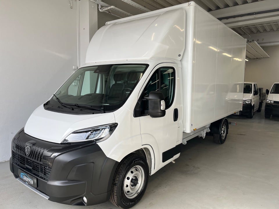 Peugeot Boxer 335 2,2 BlueHDi 140 L3 Premium EAT8 2d