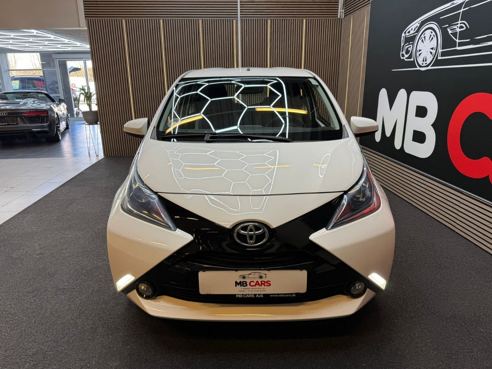 Toyota Aygo 1,0 VVT-i x-touch 5d
