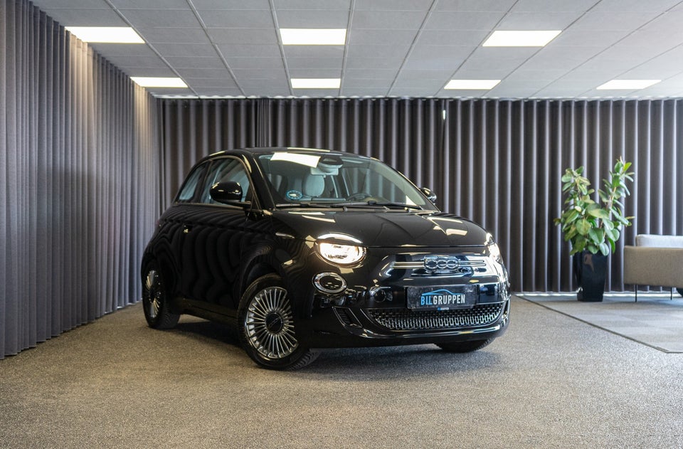 Fiat 500e 42 Icon 3d