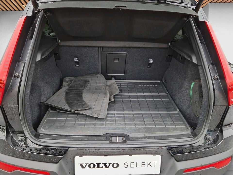 Volvo XC40 P6 ReCharge Pro 5d