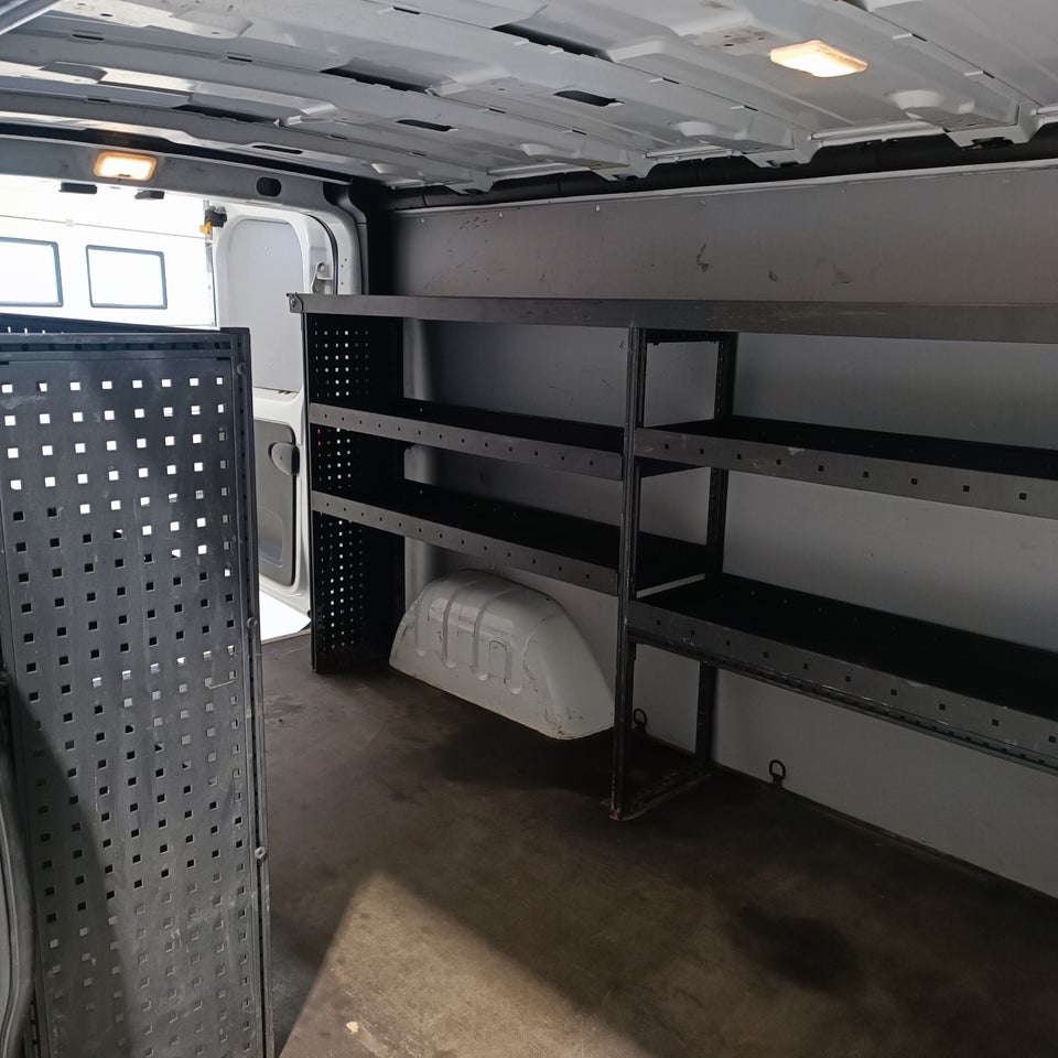 Renault Trafic T29 2,0 dCi 145 L2H1